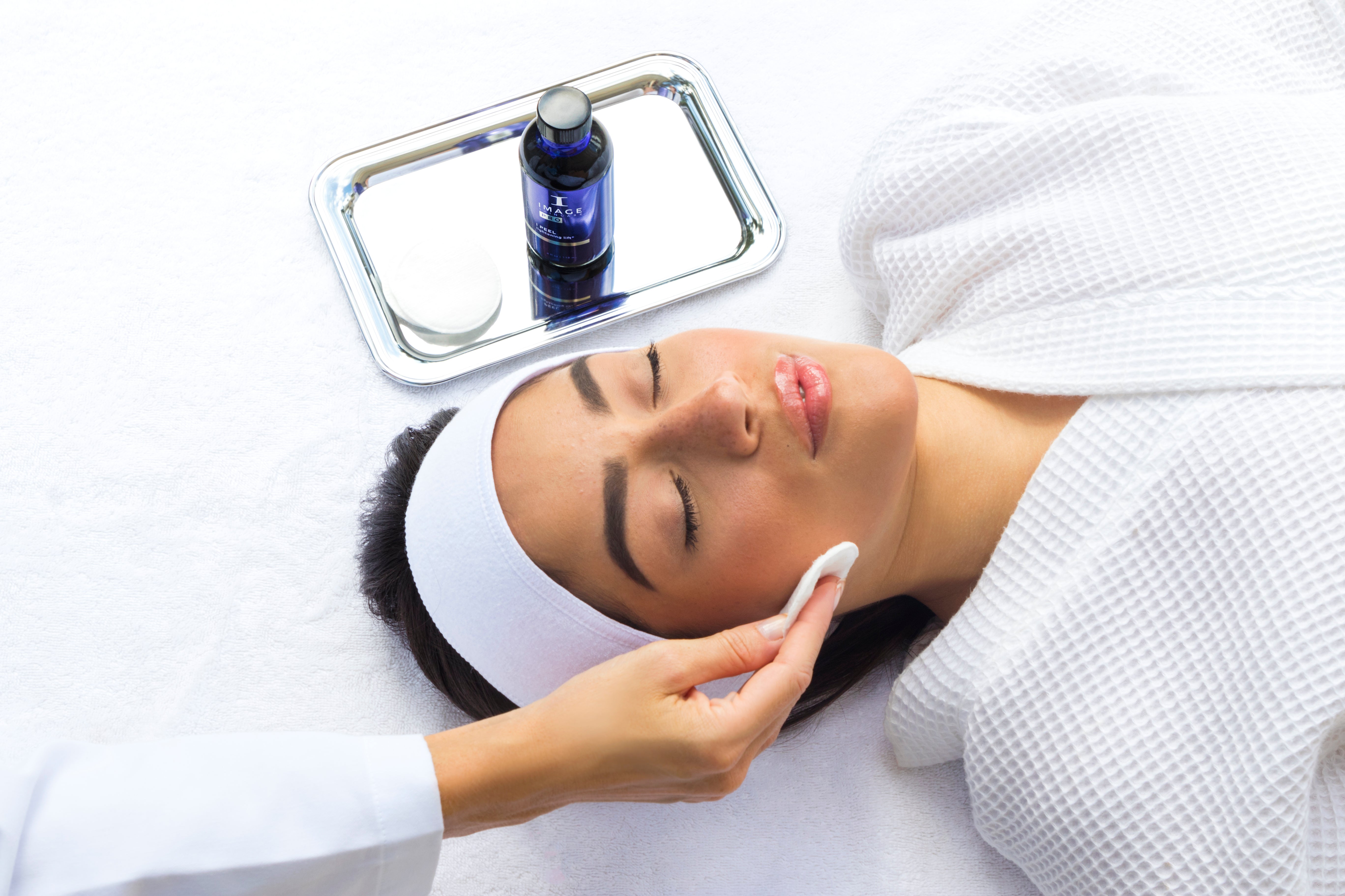 Chemical Peels: 6 Weeks to Your Dream Skin