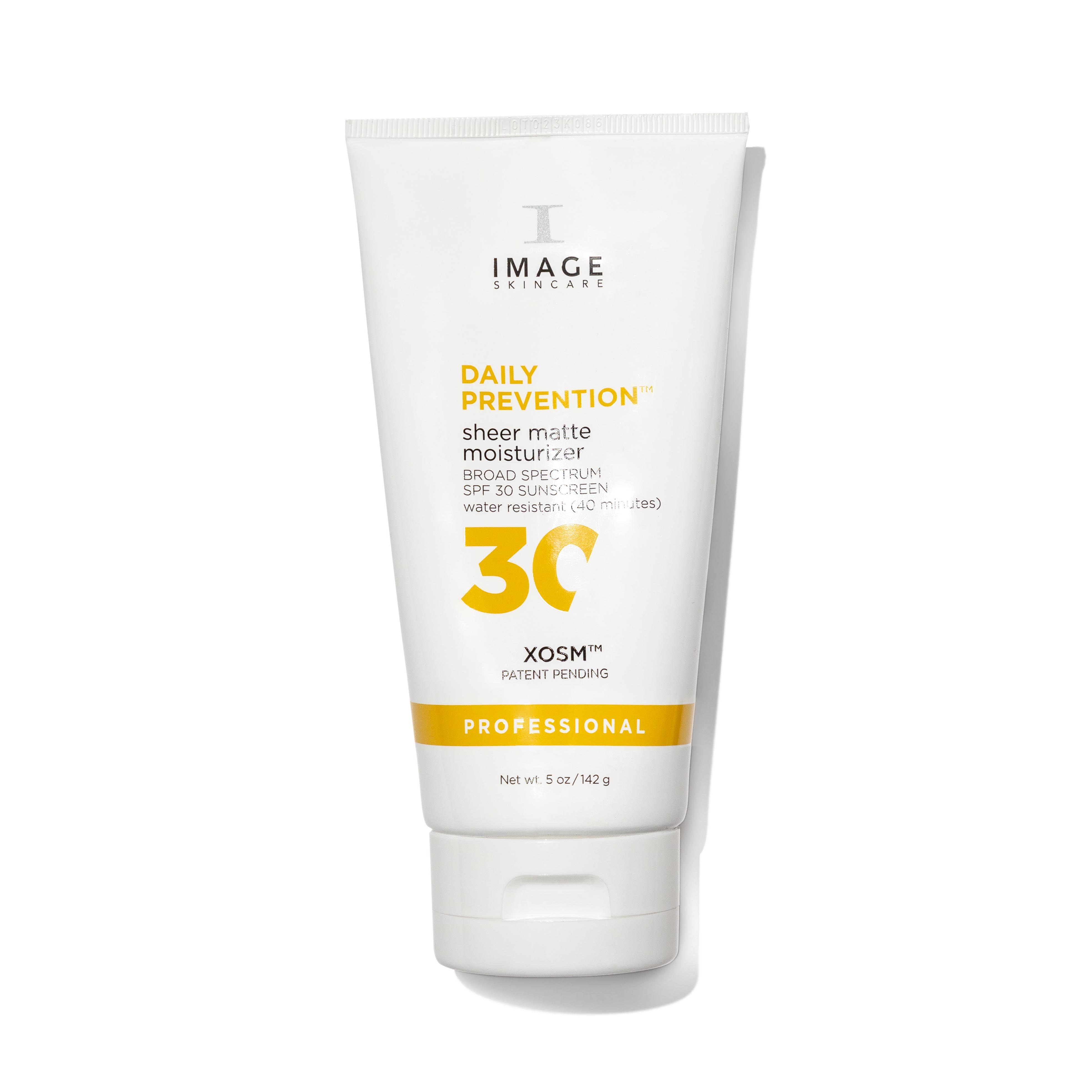 DAILY PREVENTION™ sheer matte moisturizer SPF 30 backbar